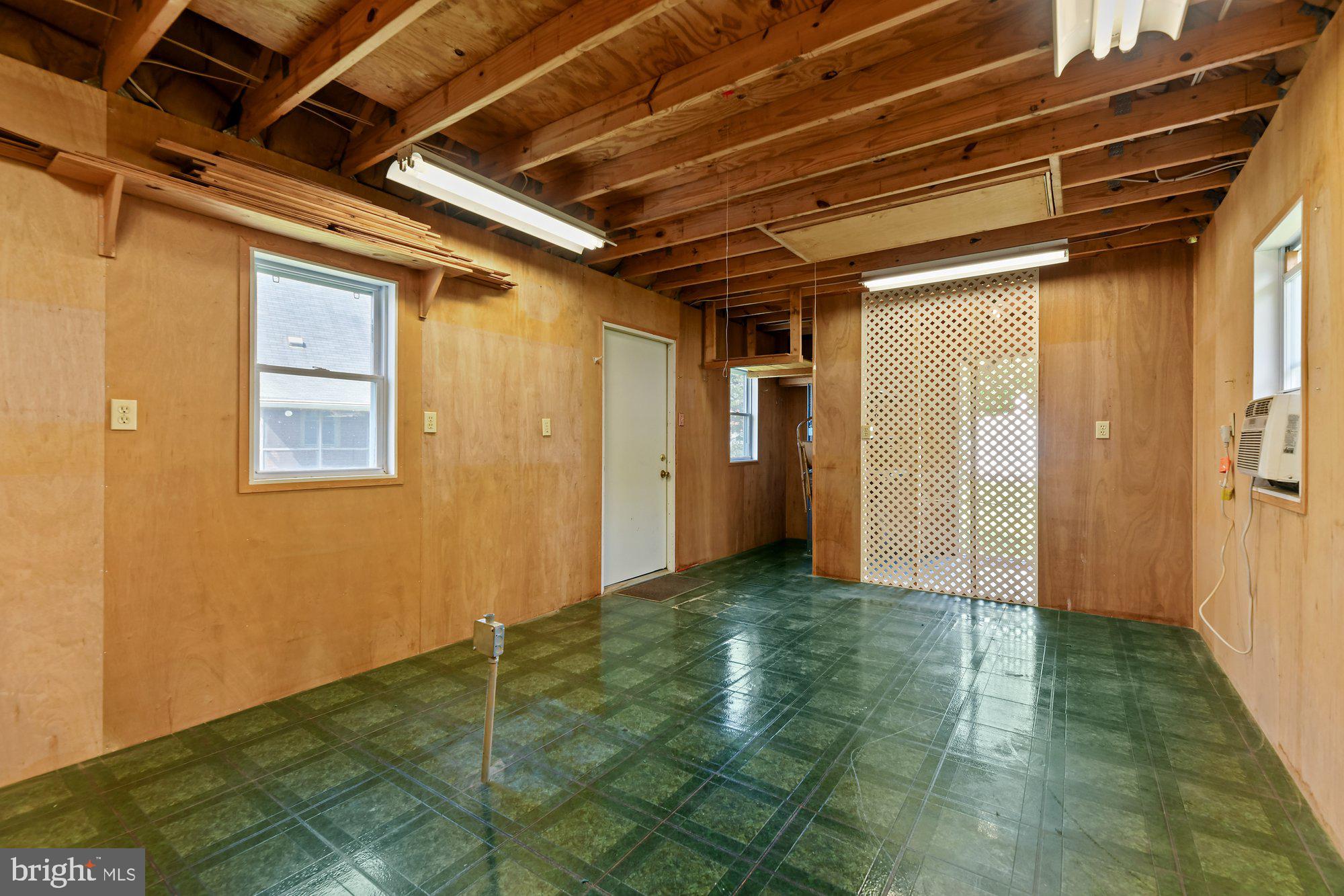 2812 5th Avenue Baltimore, MD 21234 - Photo 35 of 39 Detached Workshop with great storage!
