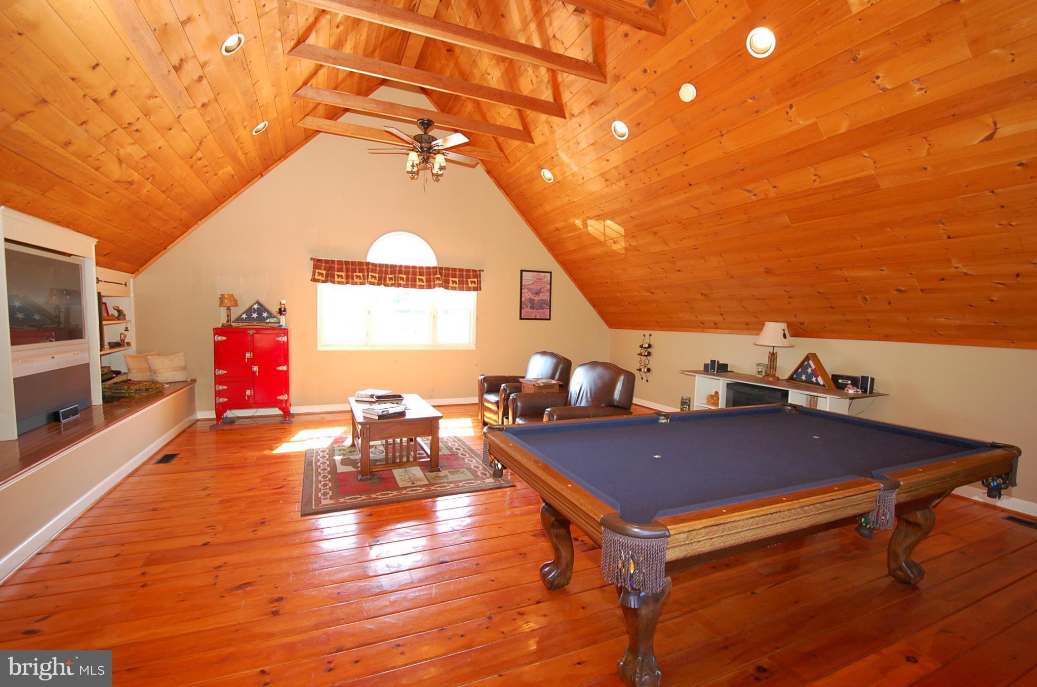 9609 Watkins Road Gaithersburg, MD 20882 - Photo 22 of 30 Adirondack Inspired Bonus Room over Garage