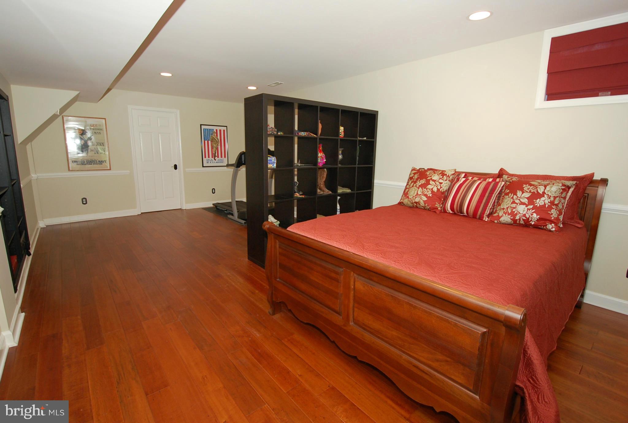 9609 Watkins Road Gaithersburg, MD 20882 - Photo 25 of 30 Bed Room or Rec Room with Walk Out