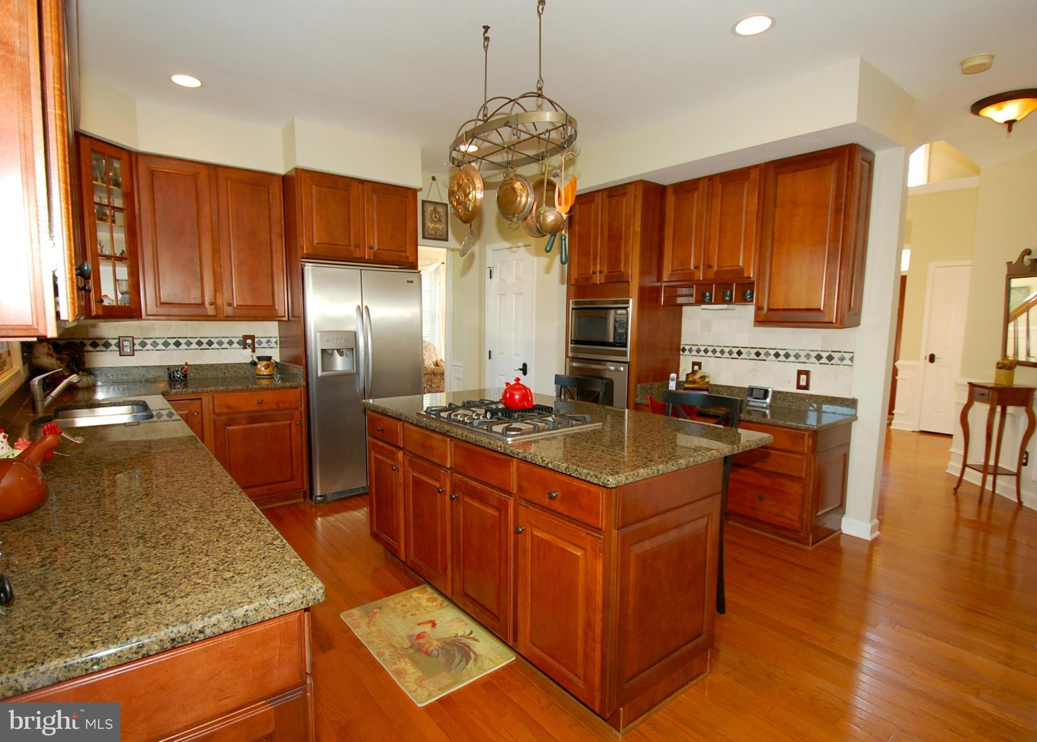 9609 Watkins Road Gaithersburg, MD 20882 - Photo 9 of 30 Kitchen
