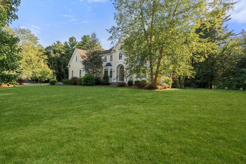 41 Oriole Road Medfield, MA 02052 - Photo 4 of 41 Gallery Image 4