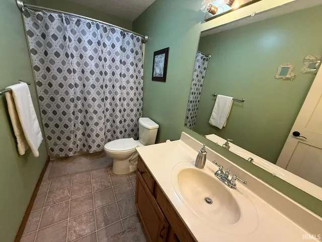 $369,900 | 331 Southbrook Drive, Evansville, IN 47711