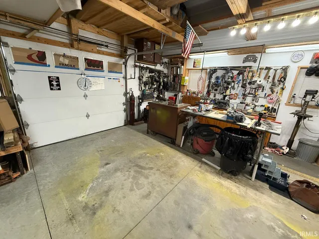 $369,900 | 331 Southbrook Drive, Evansville, IN 47711