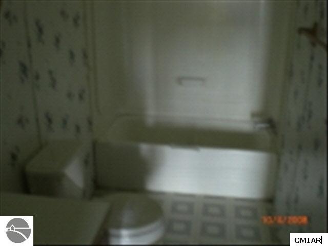 9790 South Chippewa Road Shepherd, MI 48883 - Photo 5 of 8 1769776-4.JPG