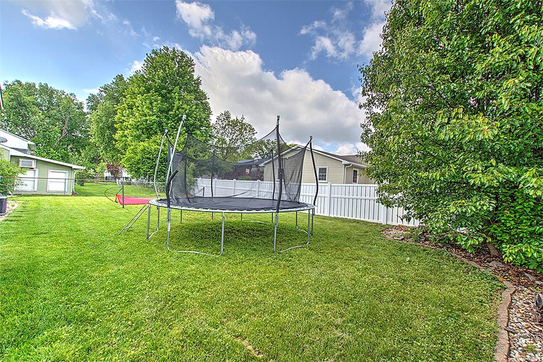 1051 Veech Lane Decatur, IL 62521 - Photo 33 of 35 Gallery Image 33