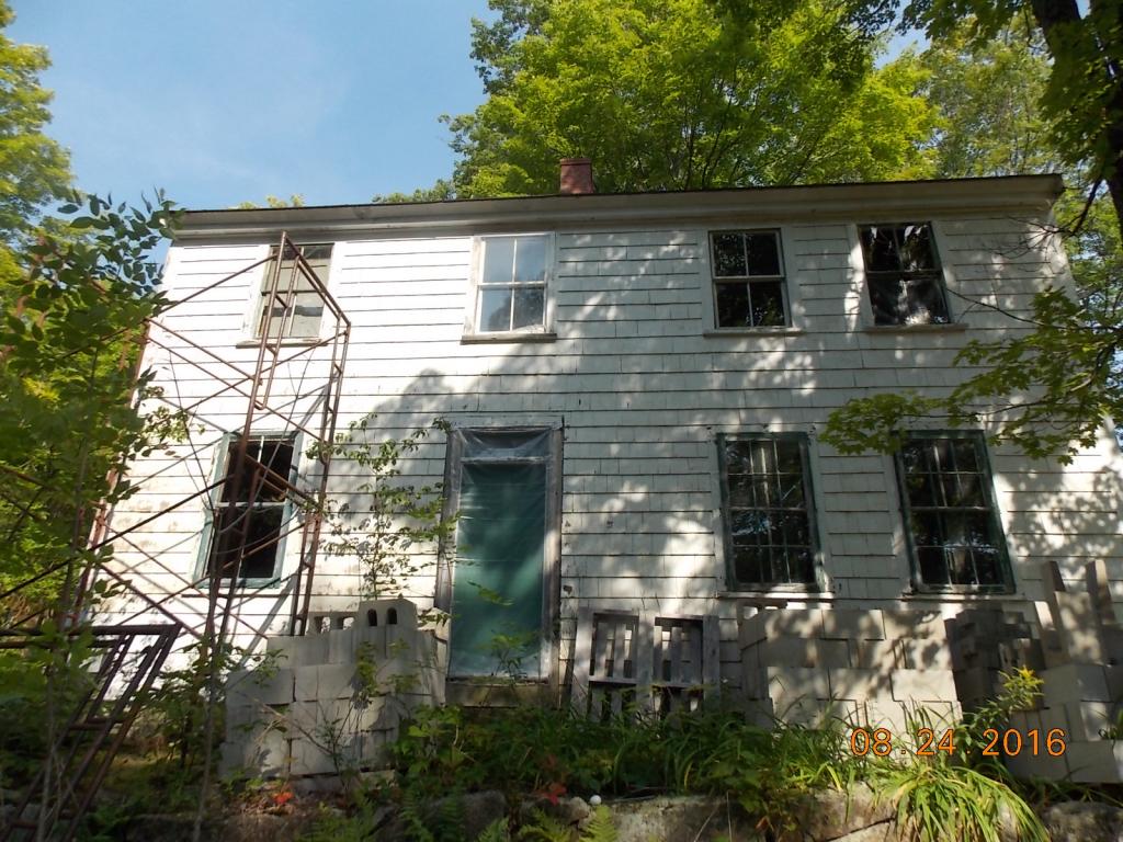 328 Concord End Road Hillsborough, NH 03244 - Photo 3 of 9 Gallery Image 3