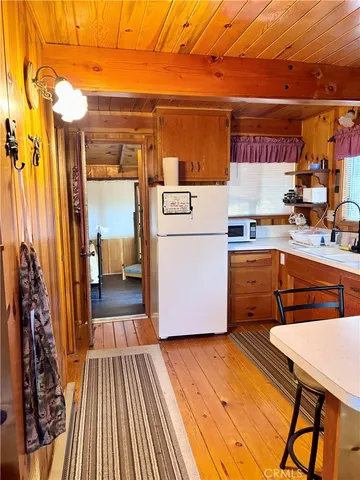 $340,000 | 1825 Thrush Road, Wrightwood, CA 92397