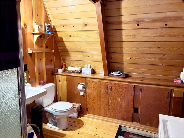 $340,000 | 1825 Thrush Road, Wrightwood, CA 92397