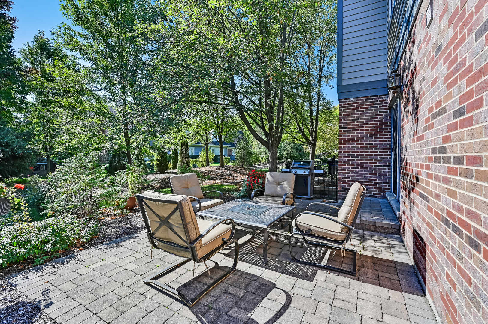 75 Trent Court Burr Ridge, IL 60527 - Photo 4 of 19 Gallery Image 4