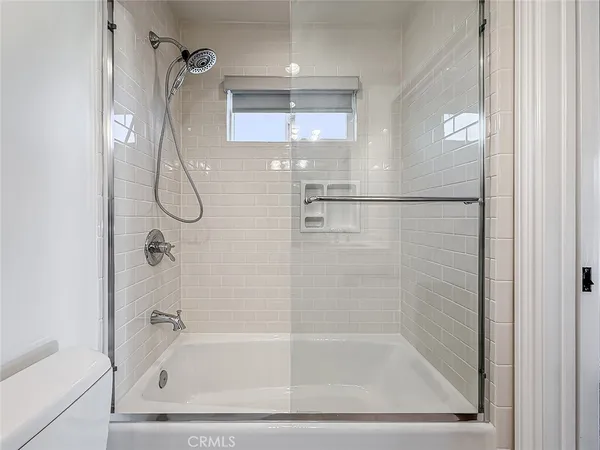 $6,700 | 5960 Balcom Avenue, Encino, CA 91316