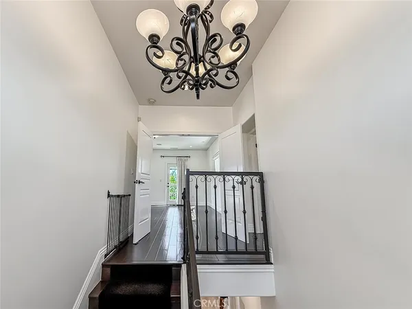 $6,700 | 5960 Balcom Avenue, Encino, CA 91316