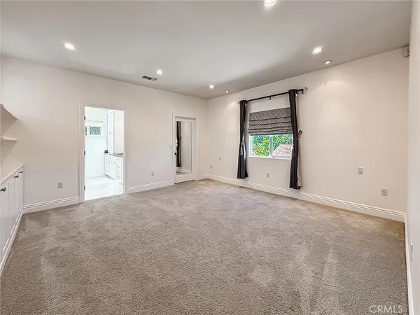 $6,700 | 5960 Balcom Avenue, Encino, CA 91316