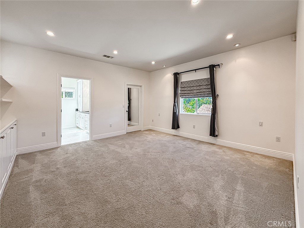 5960 Balcom Avenue Encino, CA 91316 - Photo 43 of 58 a view of an empty room