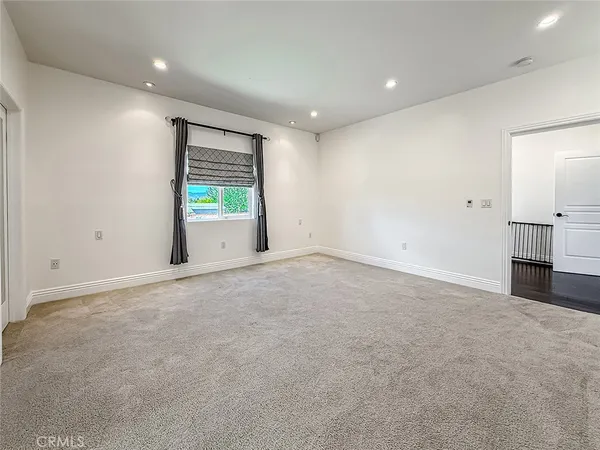 $6,700 | 5960 Balcom Avenue, Encino, CA 91316