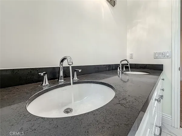 $6,700 | 5960 Balcom Avenue, Encino, CA 91316