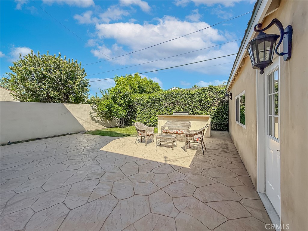 5960 Balcom Avenue Encino, CA 91316 - Photo 57 of 58 a view of balcony with wooden floor and seating space