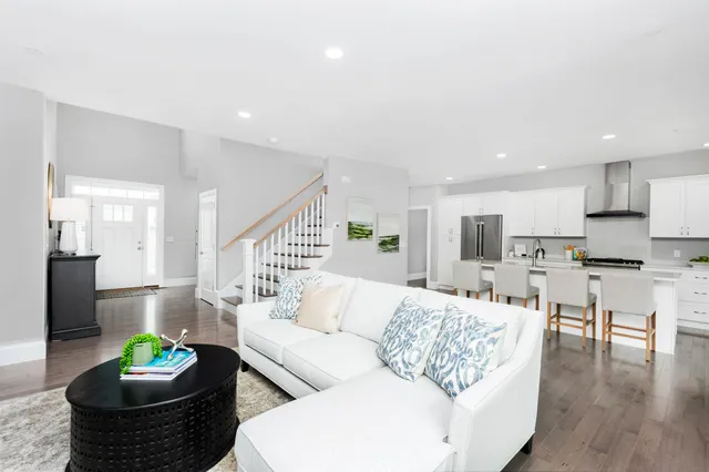 $1,575,000 | 148 County Road, Amherst, NH 03031