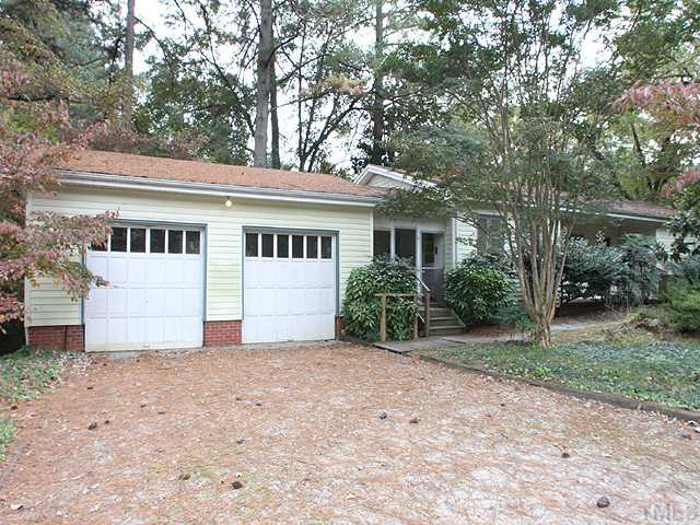 2637 Churchill Road Raleigh, NC 27608 - Photo 2 of 14