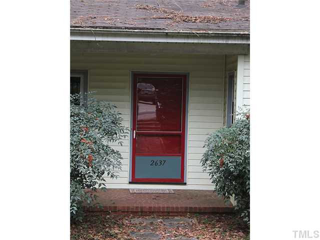 2637 Churchill Road Raleigh, NC 27608 - Photo 3 of 14