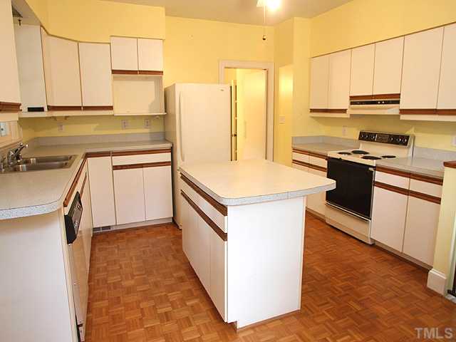 2637 Churchill Road Raleigh, NC 27608 - Photo 5 of 14