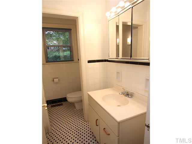 2637 Churchill Road Raleigh, NC 27608 - Photo 8 of 14