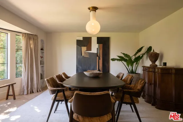 $5,995,000 | 1364 Londonderry Place, Los Angeles, CA 90069