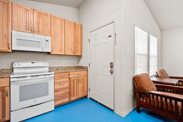 $850 | 109 Gillespie Lane, Aransas Pass, TX 78336