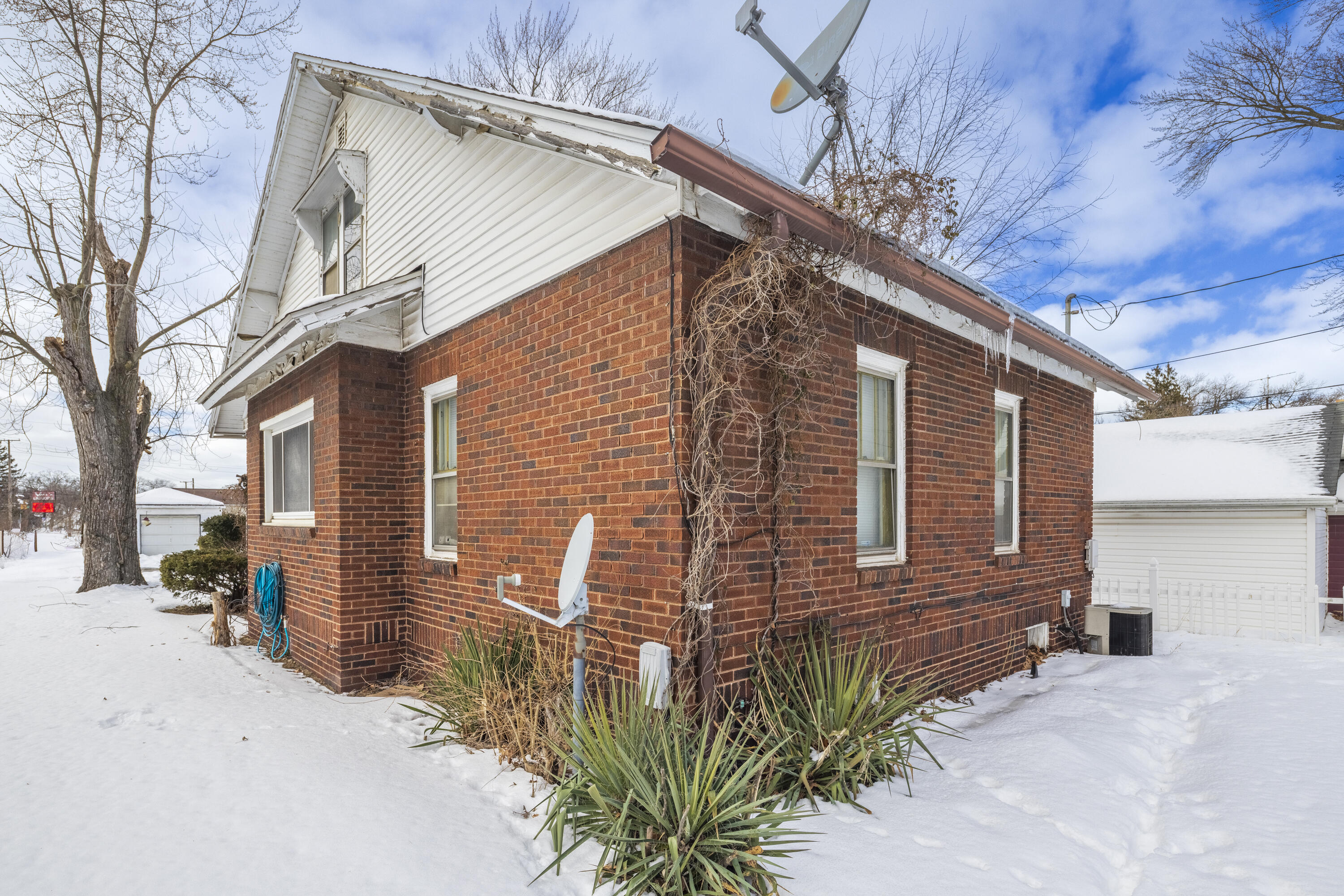 111 Ridgeland Avenue Michigan City, IN 46360 - Photo 6 of 7 3000x2001