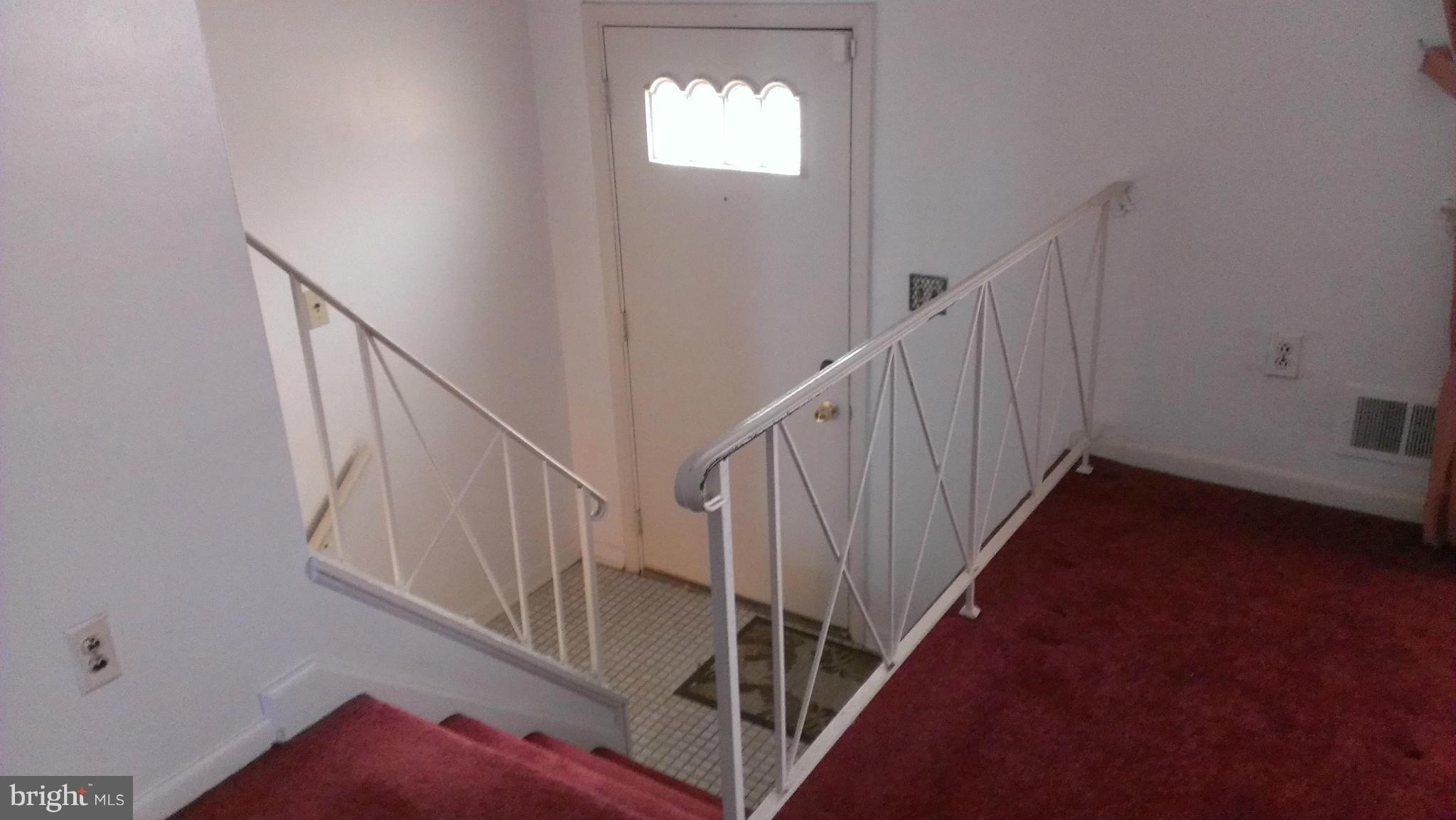 2804 Kingsway Road Fort Washington, MD 20744 - Photo 14 of 14 Foyer Entrance