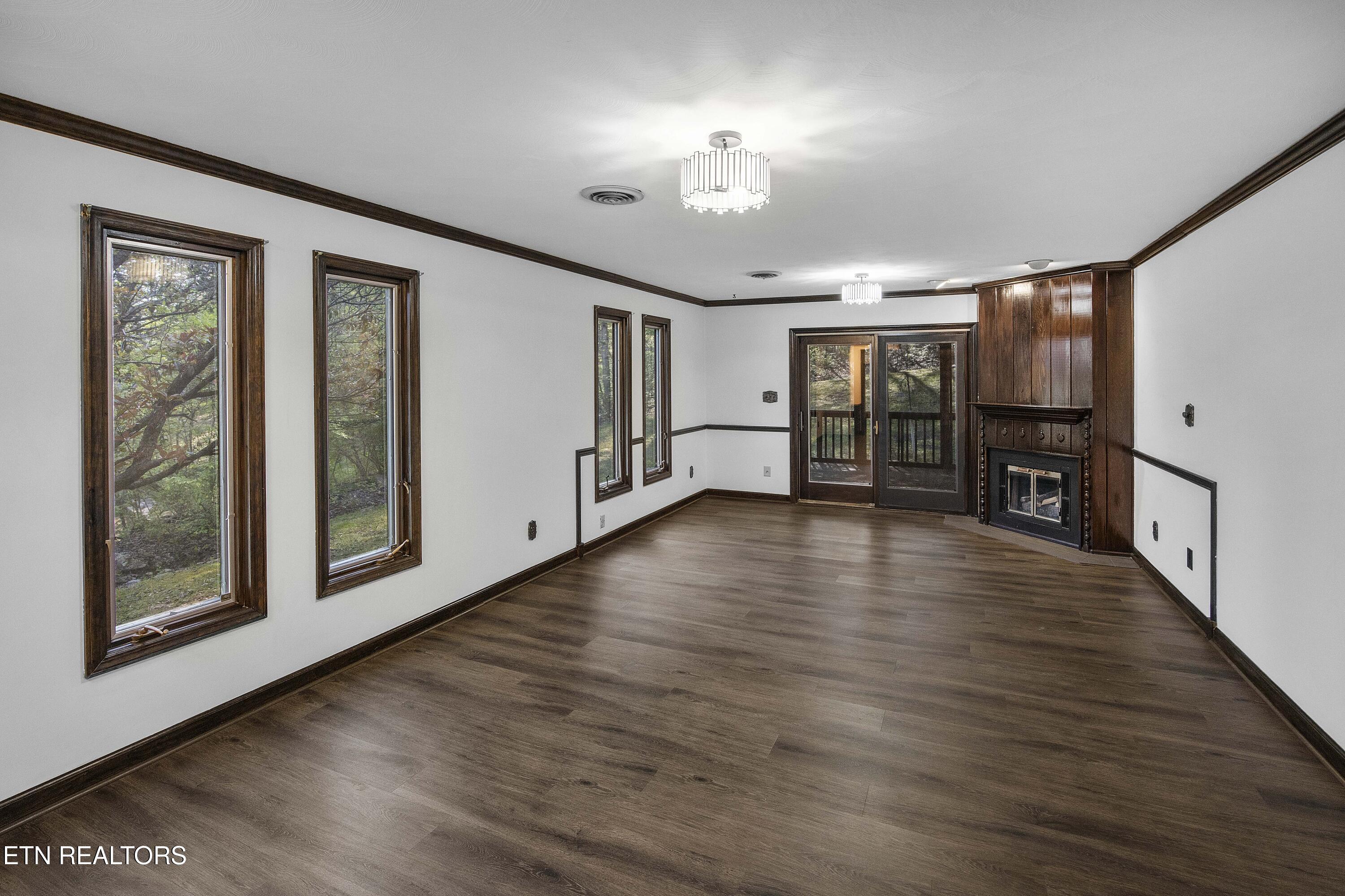 156 Hendrix Drive Oak Ridge, TN 37830 - Photo 14 of 34 156 Hendrix Drive