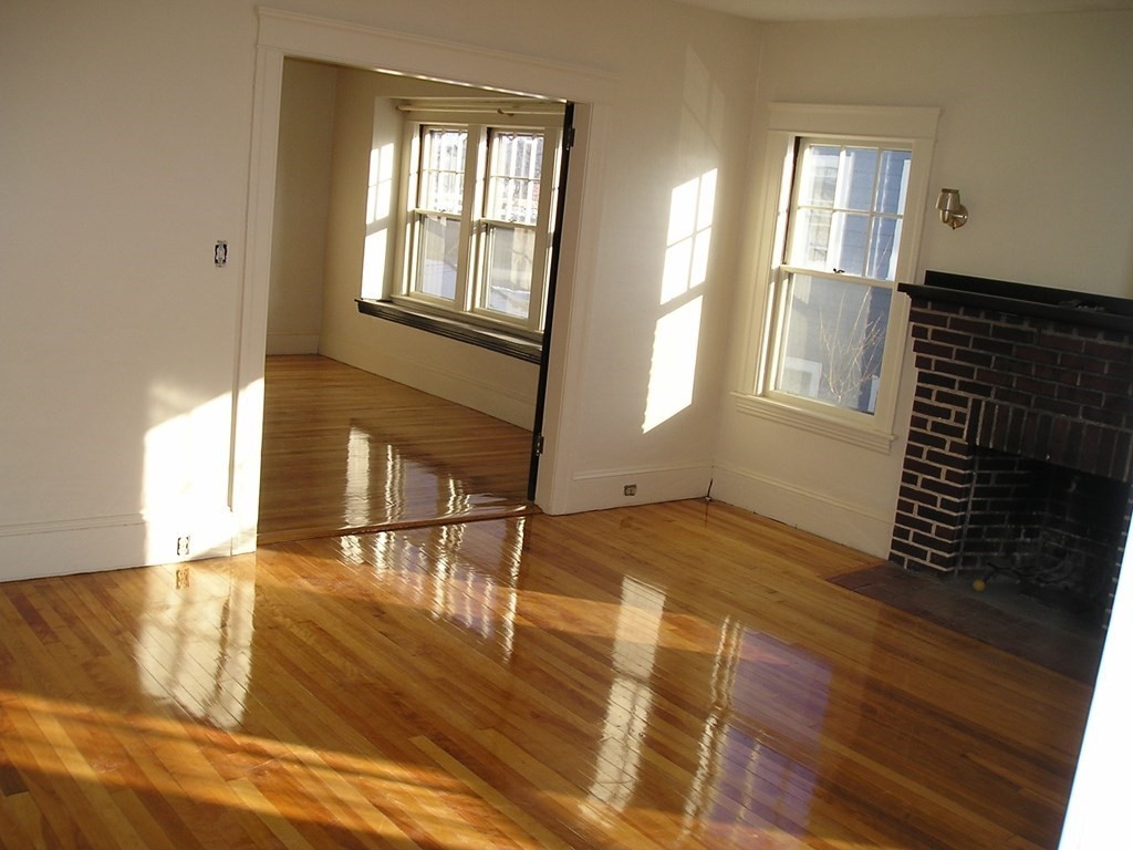 48 Sagamore Road Worcester, MA 01609 - Photo 4 of 27 Gallery Image 4
