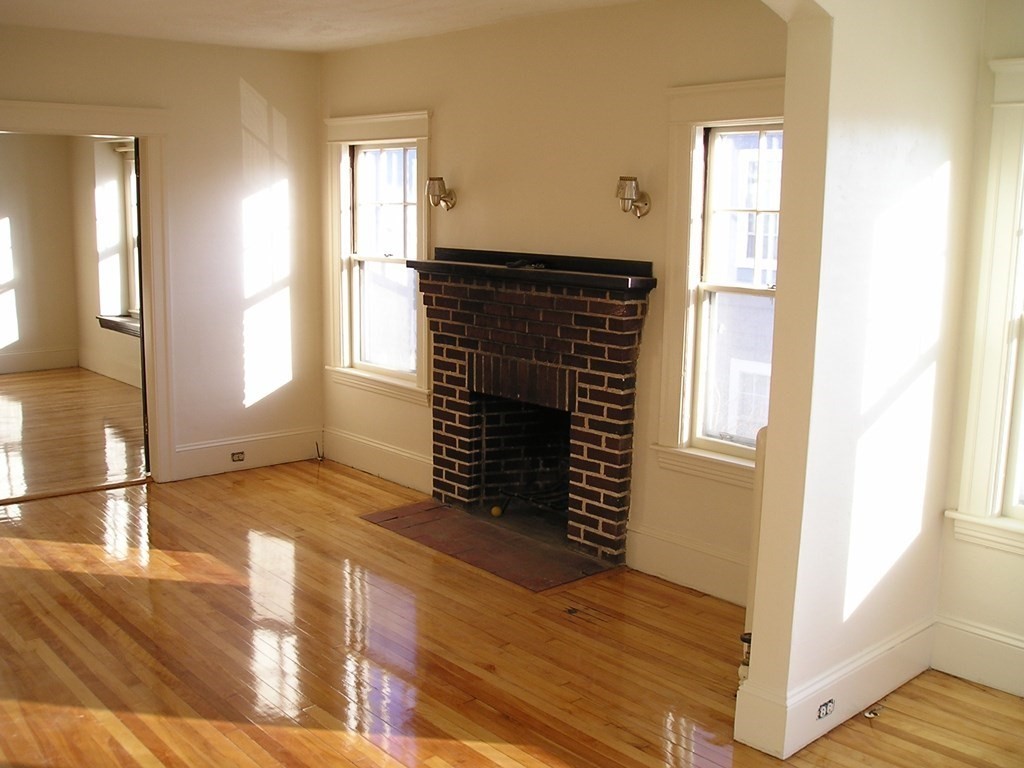 48 Sagamore Road Worcester, MA 01609 - Photo 5 of 27 Gallery Image 5