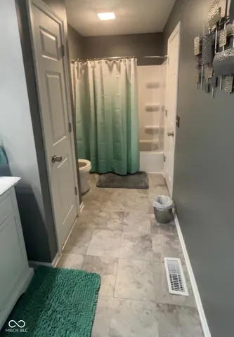 $196,900 | 7508 Farm View Circle West, Indianapolis, IN 46256