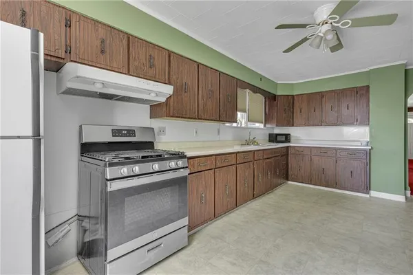 $150,000 | 2729 20th St Extension, Beaver Falls, PA 15010