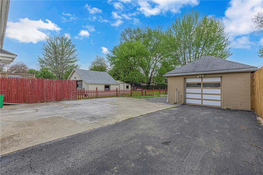 2729 20th St Extension Beaver Falls, PA 15010 - Photo 23 of 33