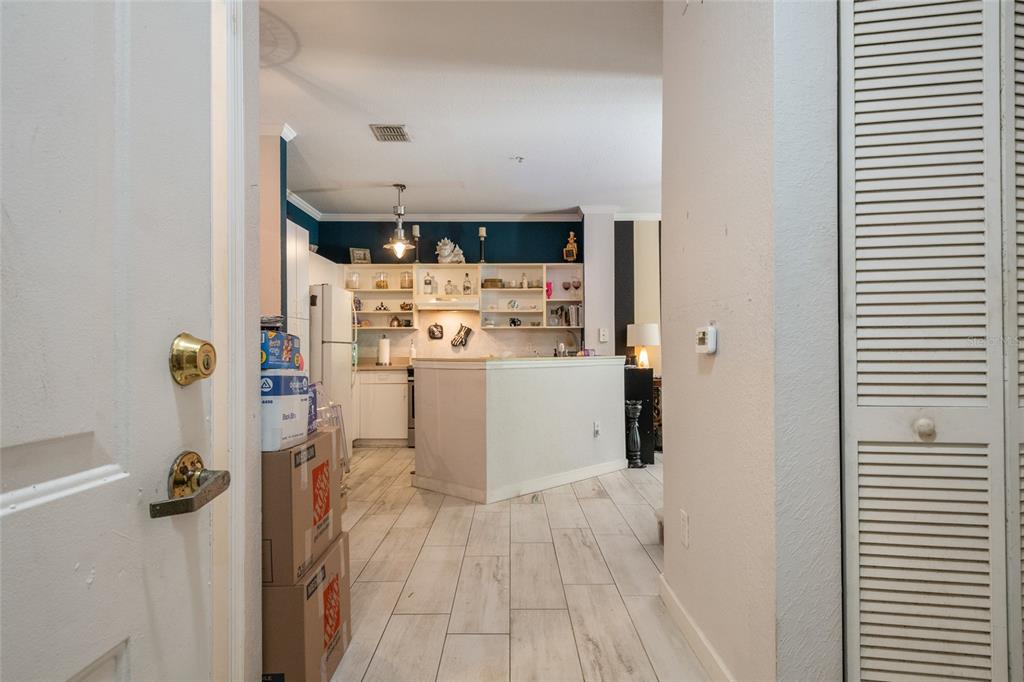 3605 Conroy Road, Unit 516 Orlando, FL 32839 - Photo 3 of 34 Gallery Image 3
