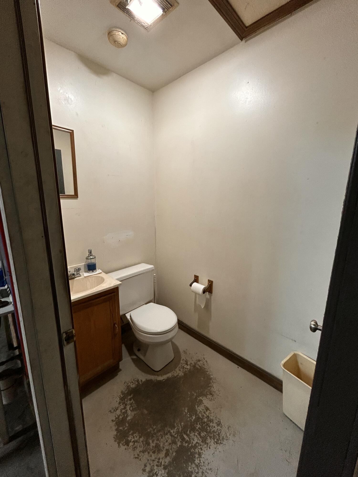 614 Elmwood Road Pownal, ME 04069 - Photo 12 of 32 IMG_3176