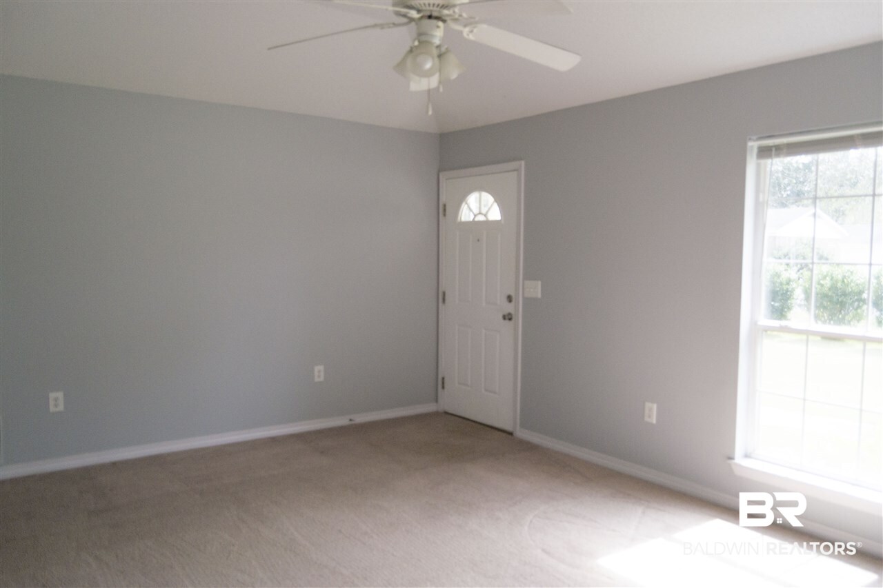411 Hamilton Boulevard Foley, AL 36535 - Photo 14 of 34