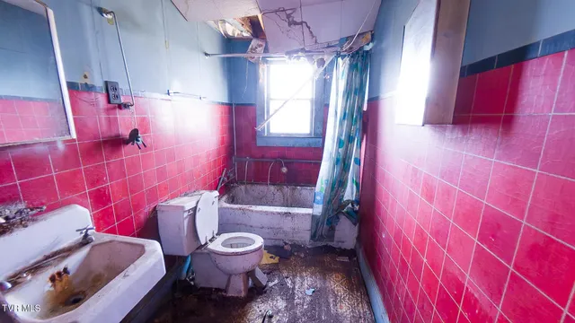 $75,000 | 104 Lakeview Street, Bristol, TN 37620