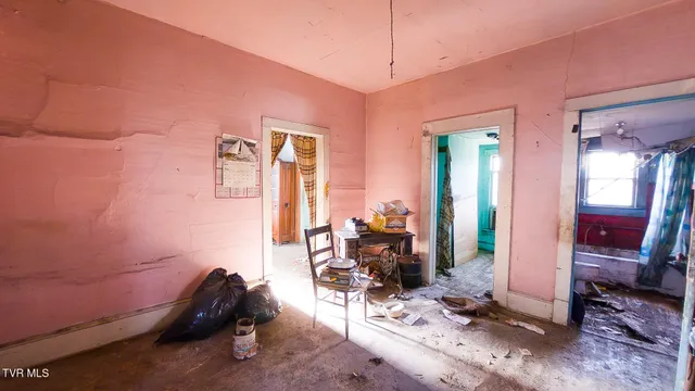 $75,000 | 104 Lakeview Street, Bristol, TN 37620