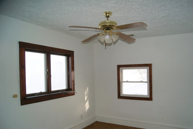 201 Washington Street Ridott, IL 61067 - Photo 11 of 12