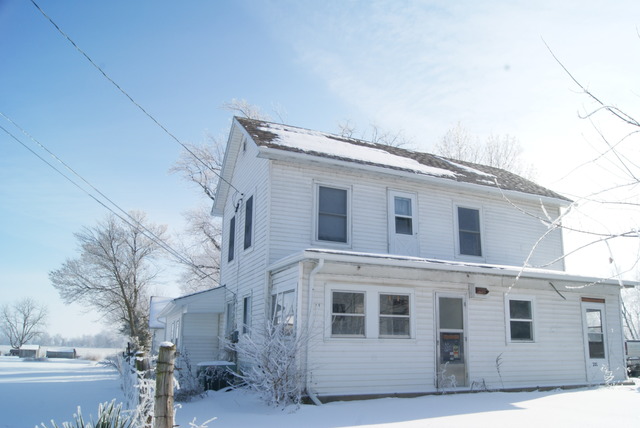 201 Washington Street Ridott, IL 61067 - Photo 2 of 12