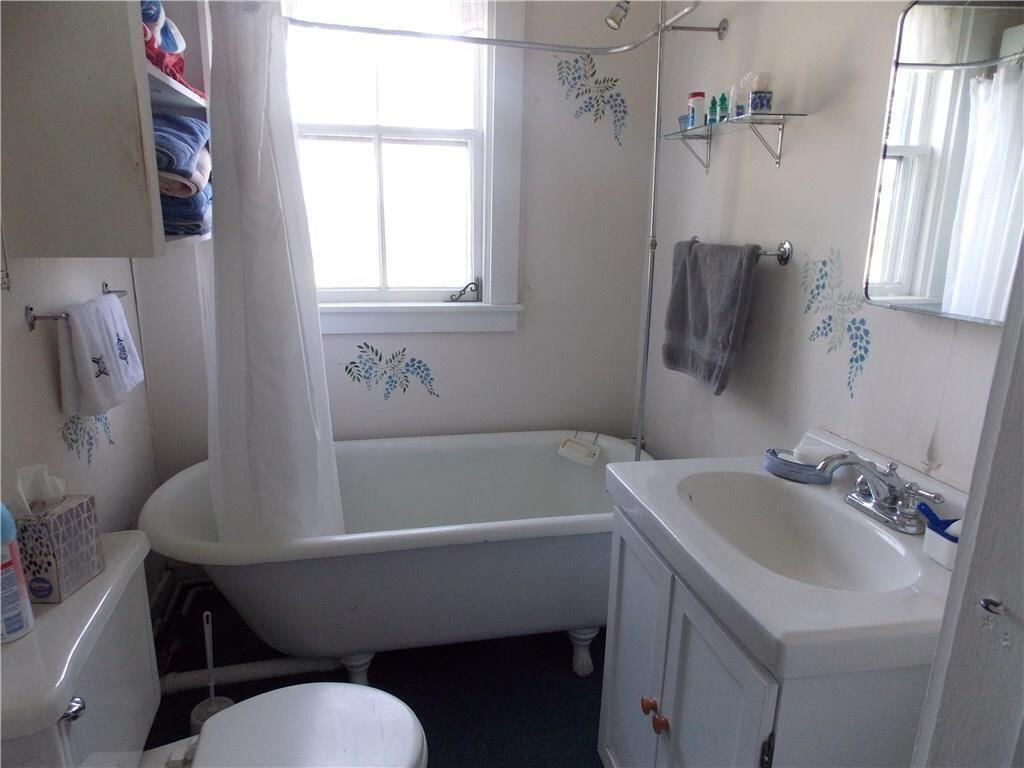 59 Wharf Road, Unit 1 Brooksville, ME 04617 - Photo 9 of 24 20180816030325159084000000-o