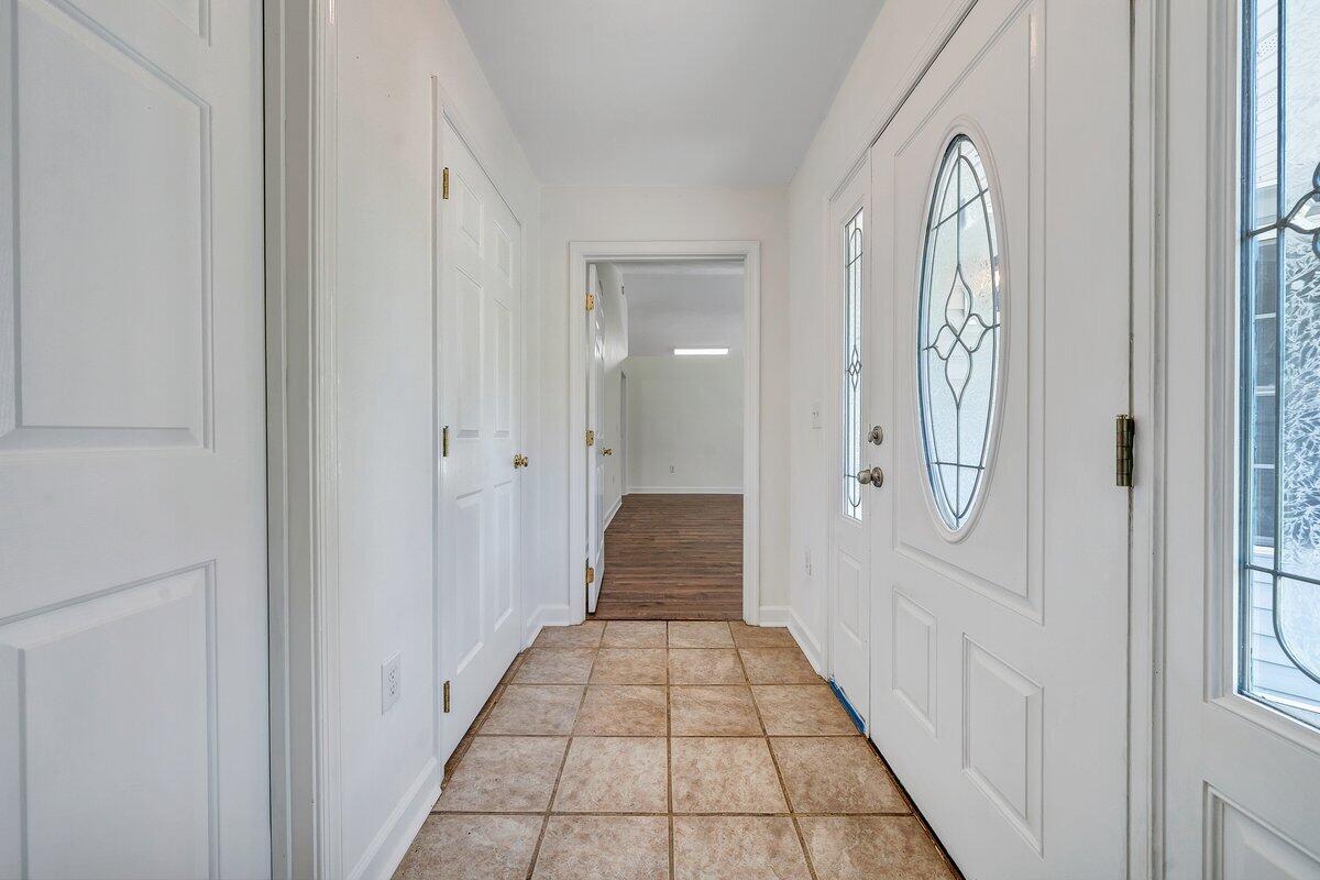 420 Stonybrook Road Wirtz, VA 24184 - Photo 3 of 33 Foyer