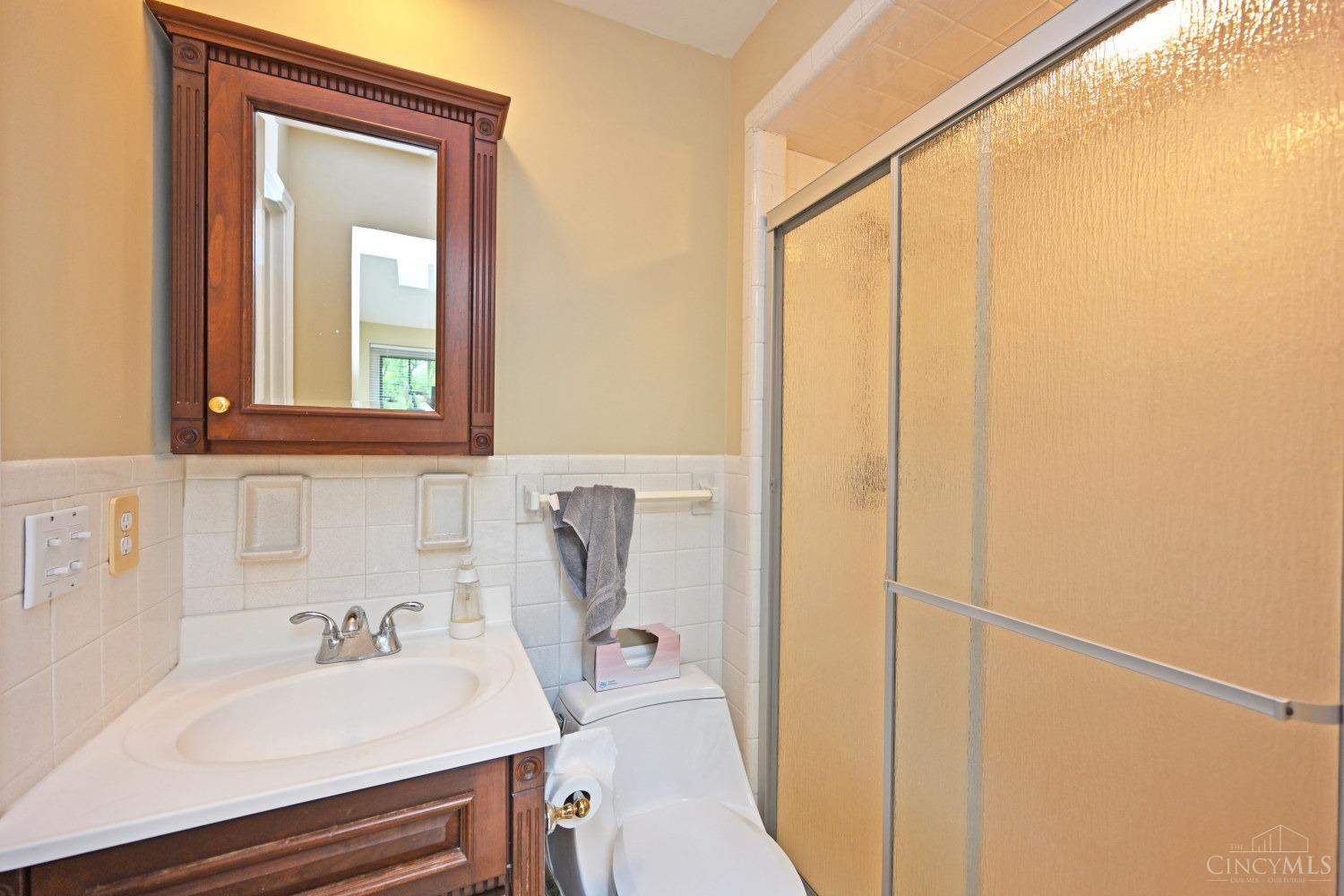 7777 Kugler Mill Road Cincinnati, OH 45243 - Photo 22 of 41
