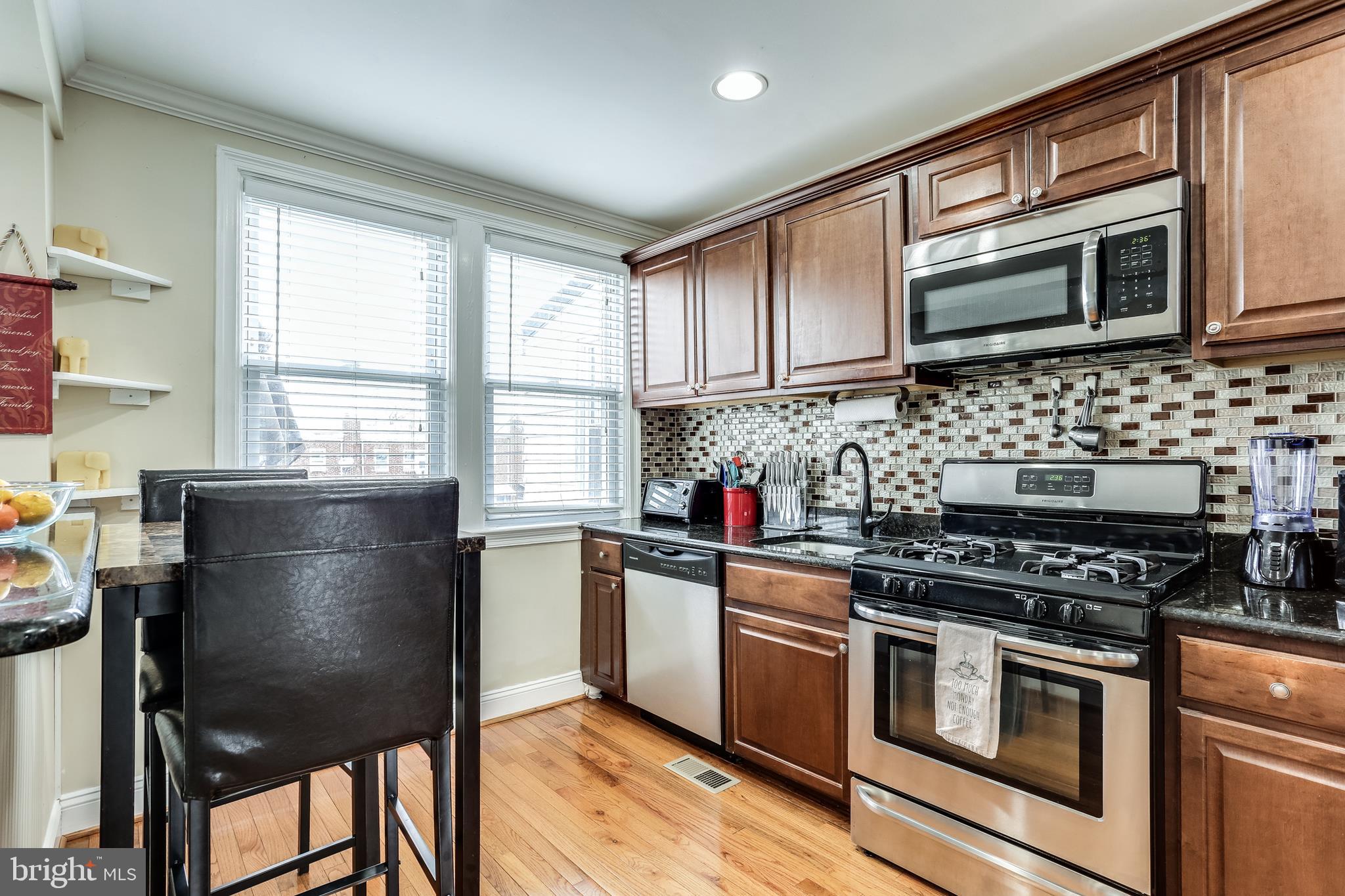 150 West Edgevale Road Baltimore, MD 21225 - Photo 5 of 24