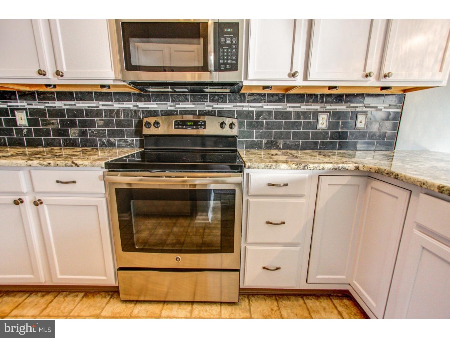 47 Country Road Perkasie, PA 18944 - Photo 12 of 25 Kitchen