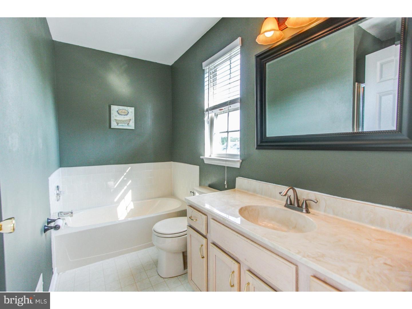47 Country Road Perkasie, PA 18944 - Photo 21 of 25 Master Bathroom