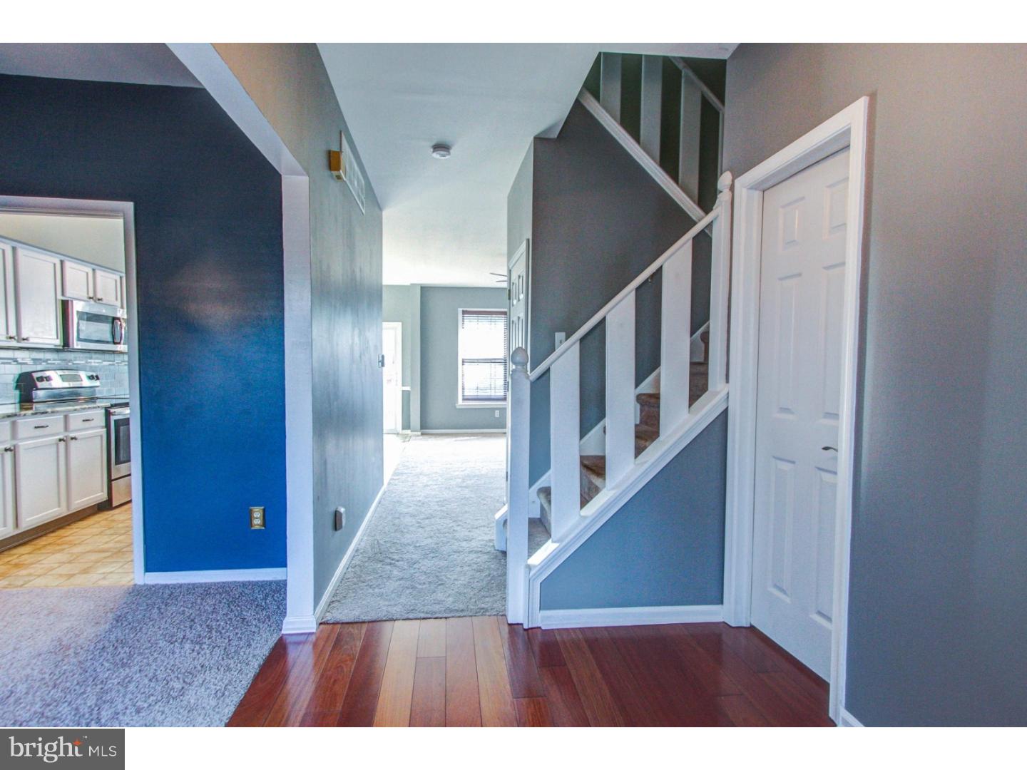 47 Country Road Perkasie, PA 18944 - Photo 4 of 25 Dining Room