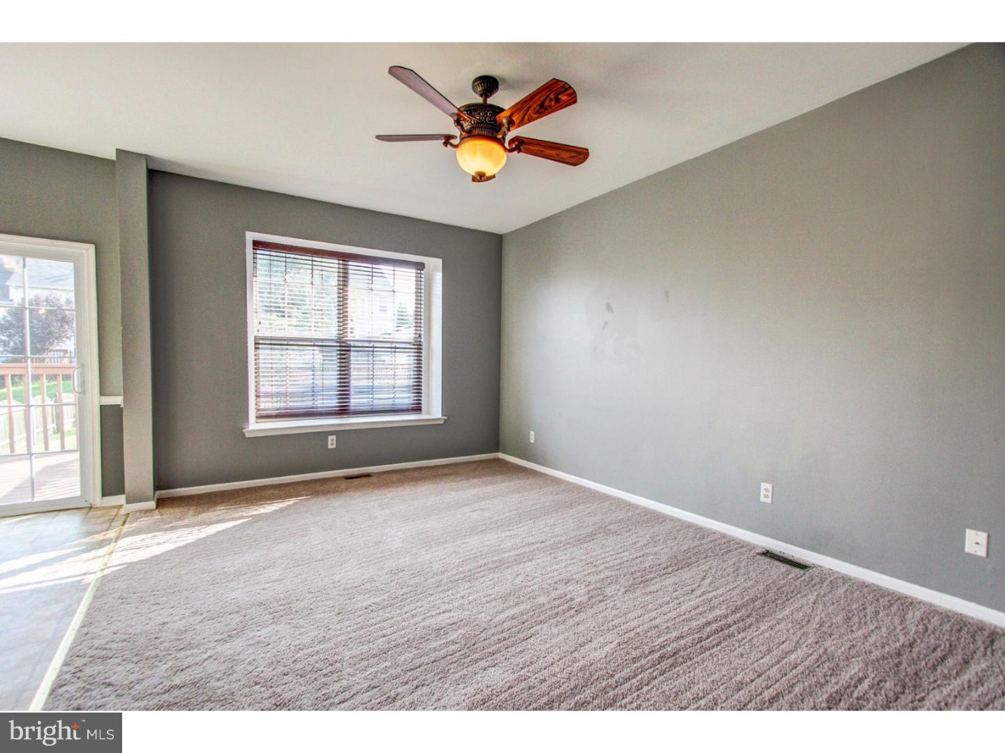 47 Country Road Perkasie, PA 18944 - Photo 8 of 25 Family Room